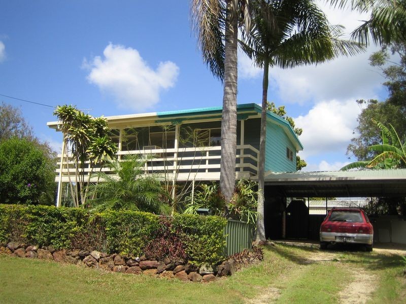 18 Main View Dr, Russell Island QLD 4184