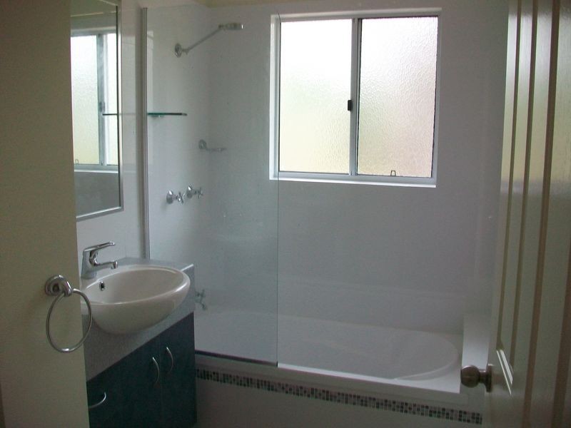 11 Bayswater St, Russell Island QLD 4184