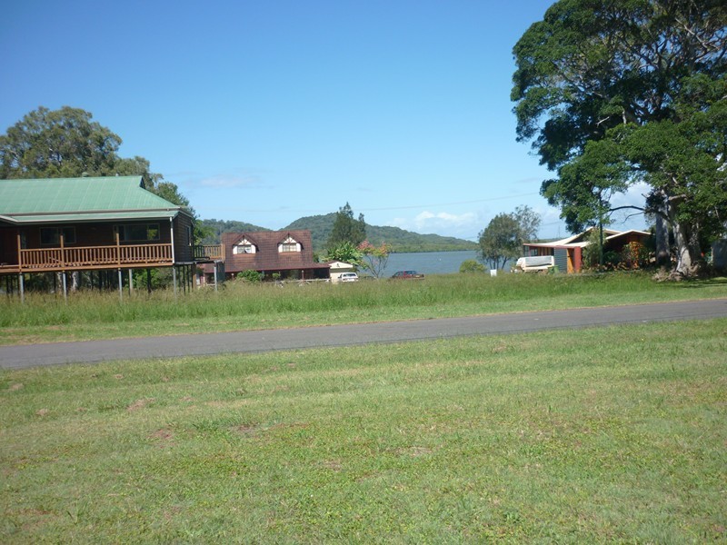 111 Canaipa Point Drive, Russell Island QLD 4184