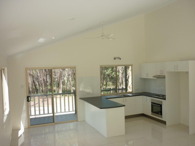 4 Topaz, Russell Island QLD 4184