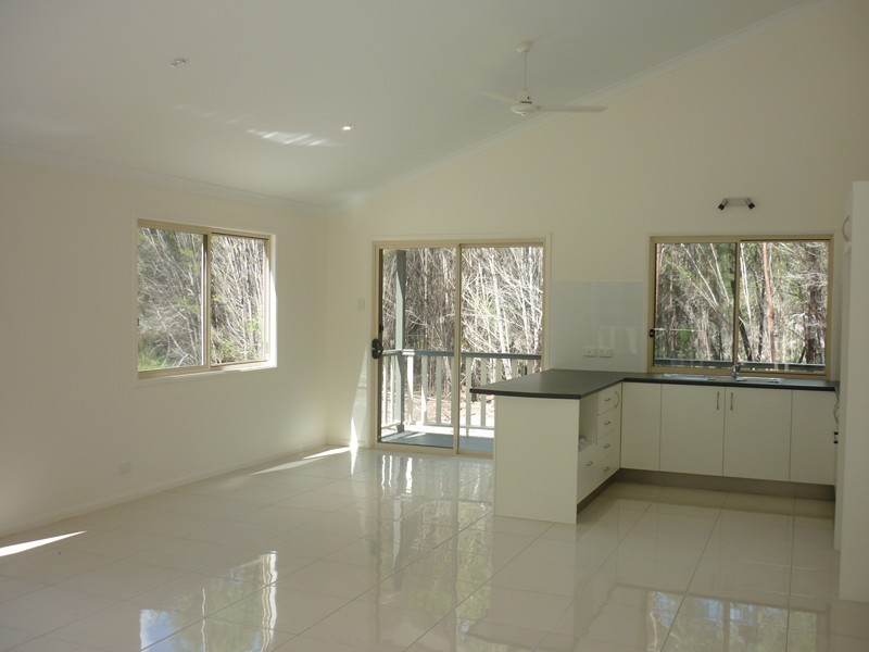 4 Topaz, Russell Island QLD 4184