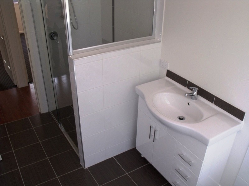 3 Forest Hill Rd, Russell Island QLD 4184