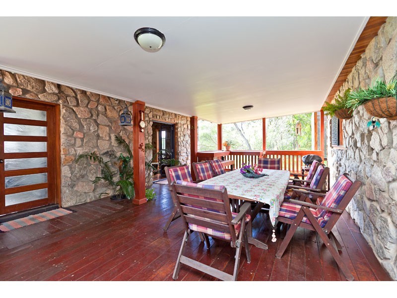 67 Harvey St, Russell Island QLD 4184