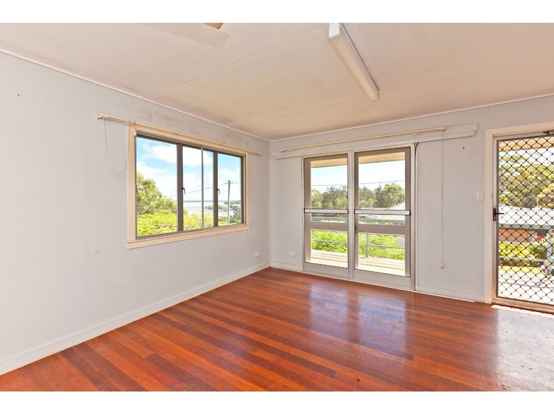 117 Palm Beach Rd, Russell Island QLD 4184