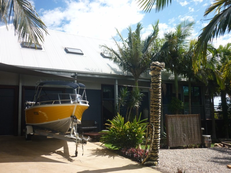 36 Kamar Street, Russell Island QLD 4184