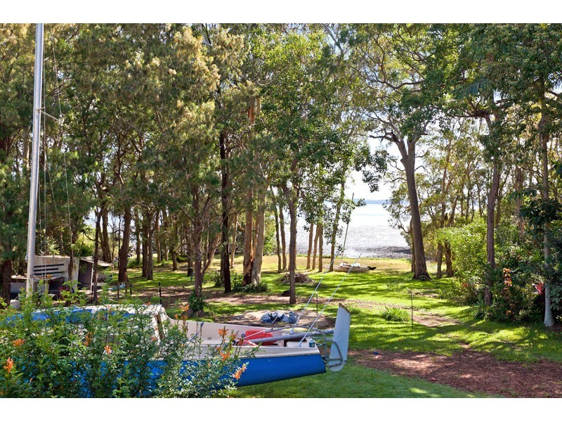 17 Wilma Crescent, Russell Island QLD 4184