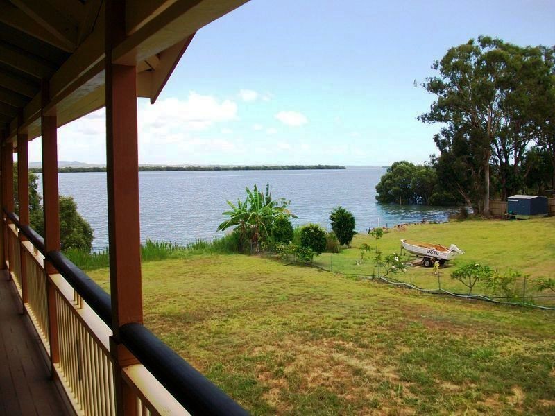 13-15 Binalong Rd, Russell Island QLD 4184