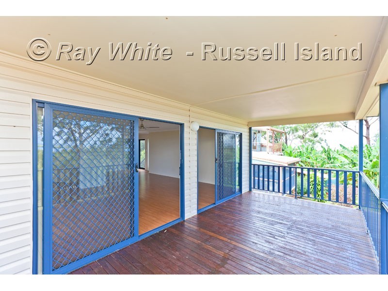 42 Deenya Parade, Russell Island QLD 4184