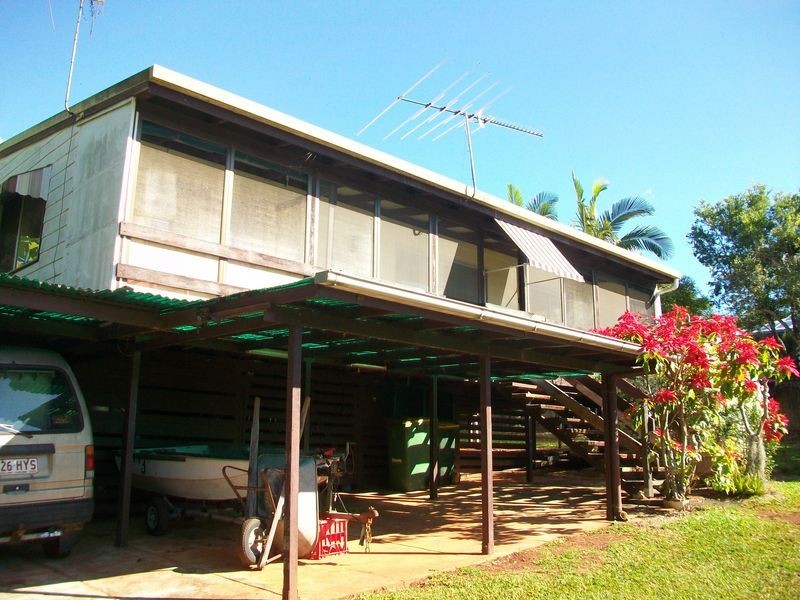 9 Douglas St, Russell Island QLD 4184