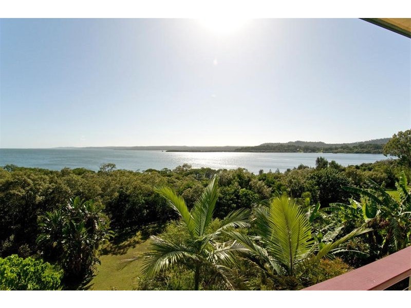 33 Bay Drive, Russell Island QLD 4184