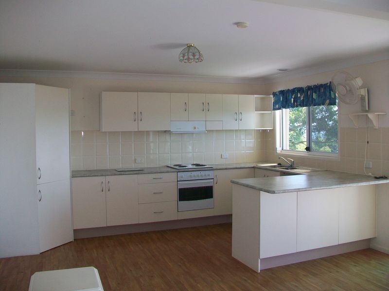 33 Bay Drive, Russell Island QLD 4184