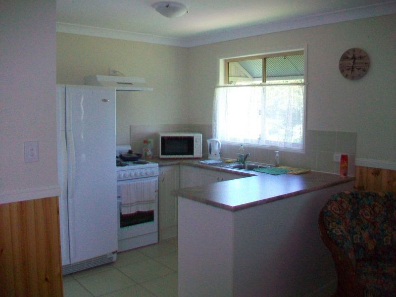 10 Pao Pao Rd, Russell Island QLD 4184