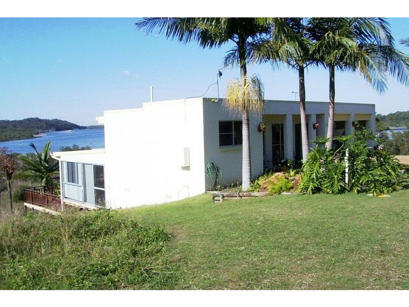56 Crescent Drive, Russell Island QLD 4184