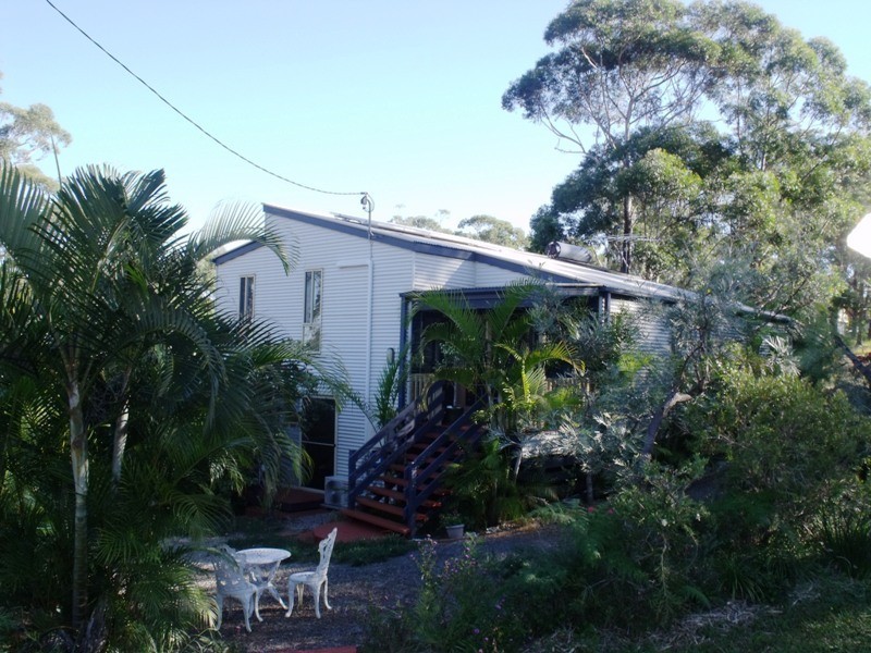 6 Cutter St, Russell Island QLD 4184