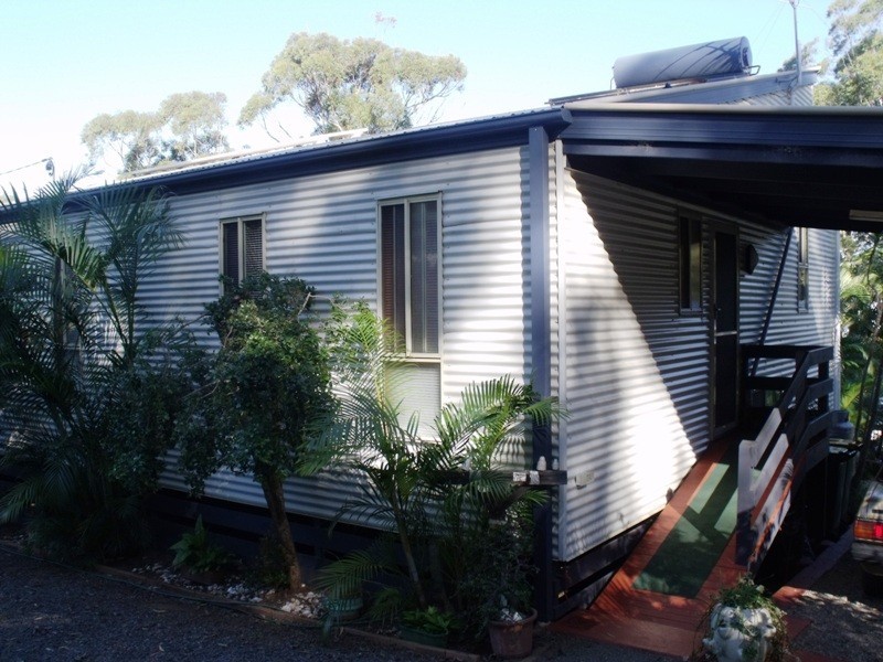 6 Cutter St, Russell Island QLD 4184