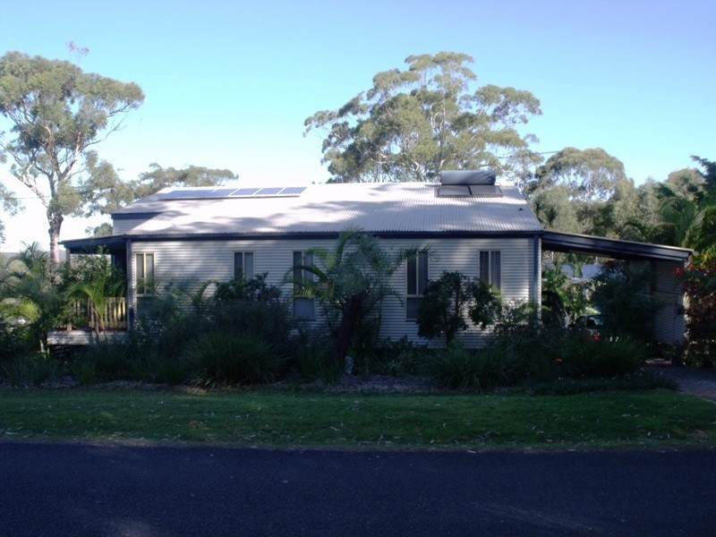 6 Cutter St, Russell Island QLD 4184