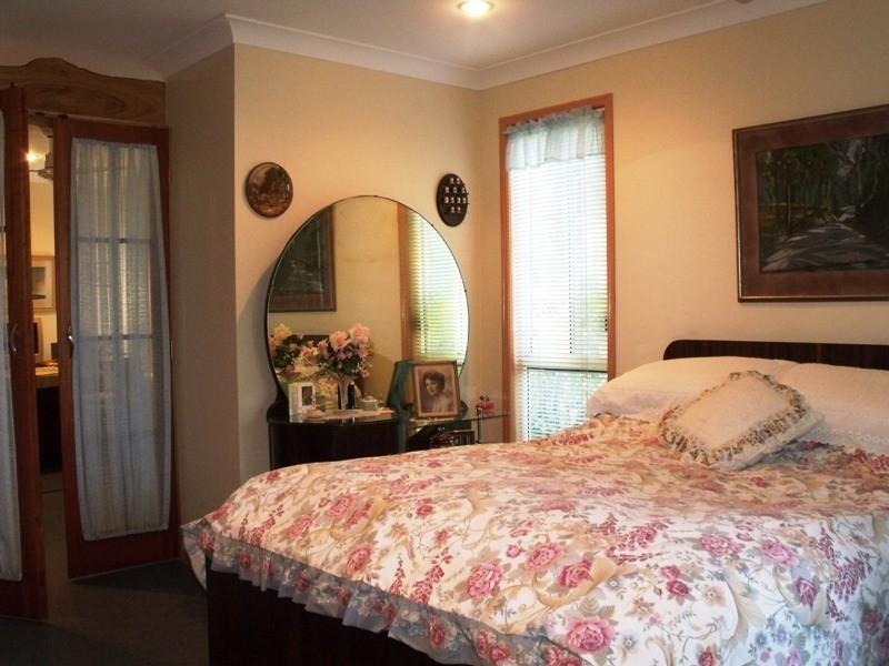 6 Cutter St, Russell Island QLD 4184