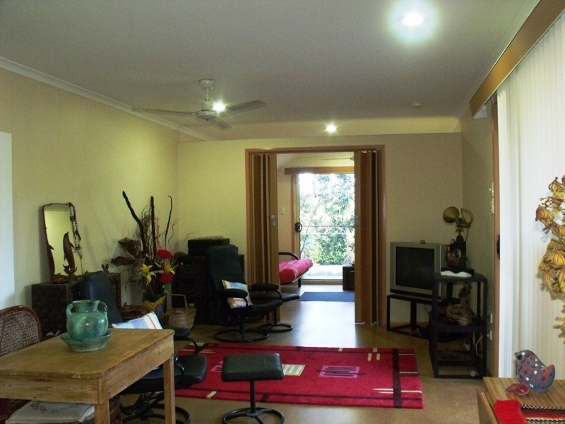6 Cutter St, Russell Island QLD 4184