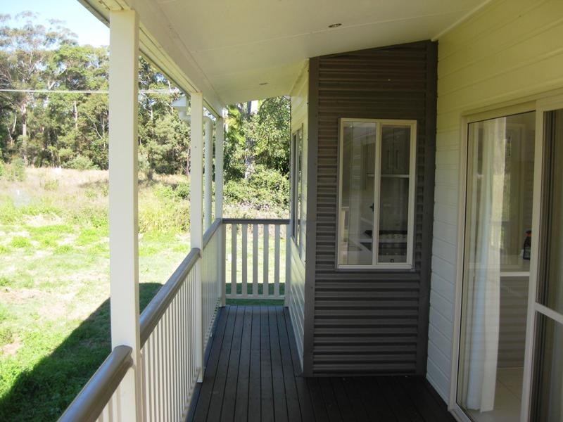 16 Panorama Av, Russell Island QLD 4184