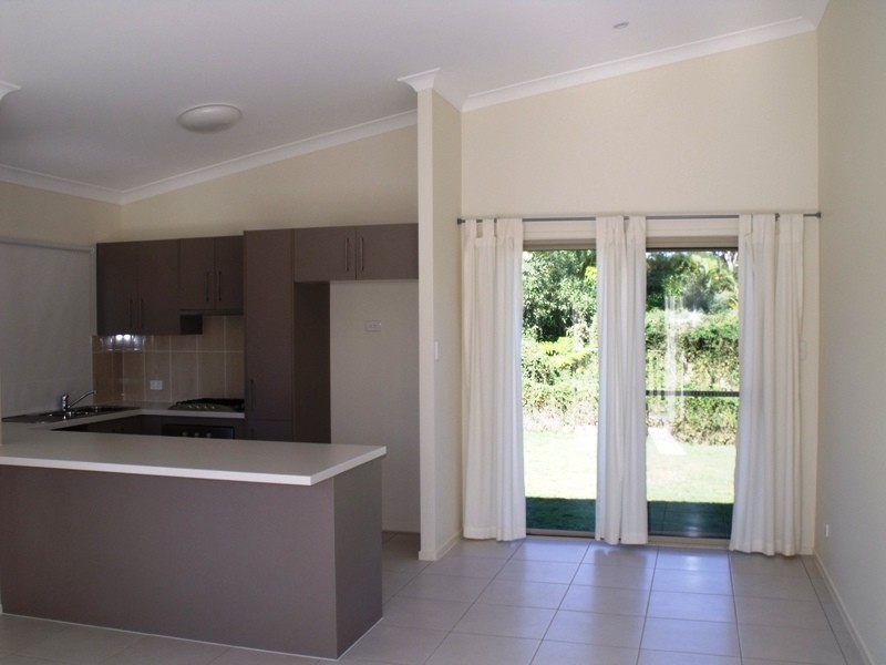 16 Panorama Av, Russell Island QLD 4184