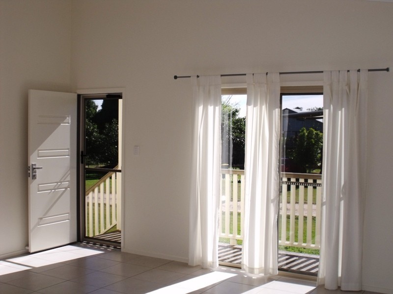 16 Panorama Av, Russell Island QLD 4184