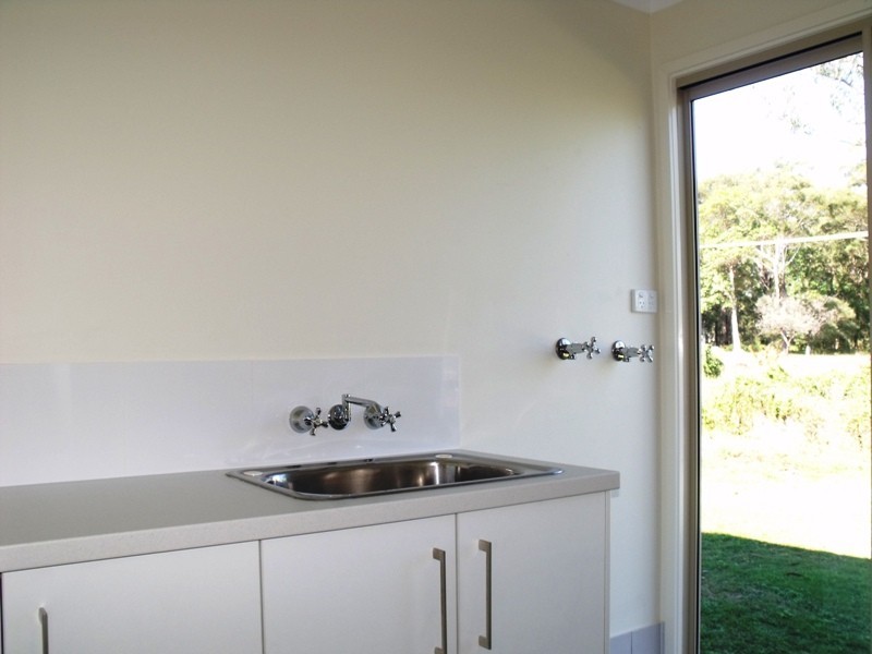 16 Panorama Av, Russell Island QLD 4184