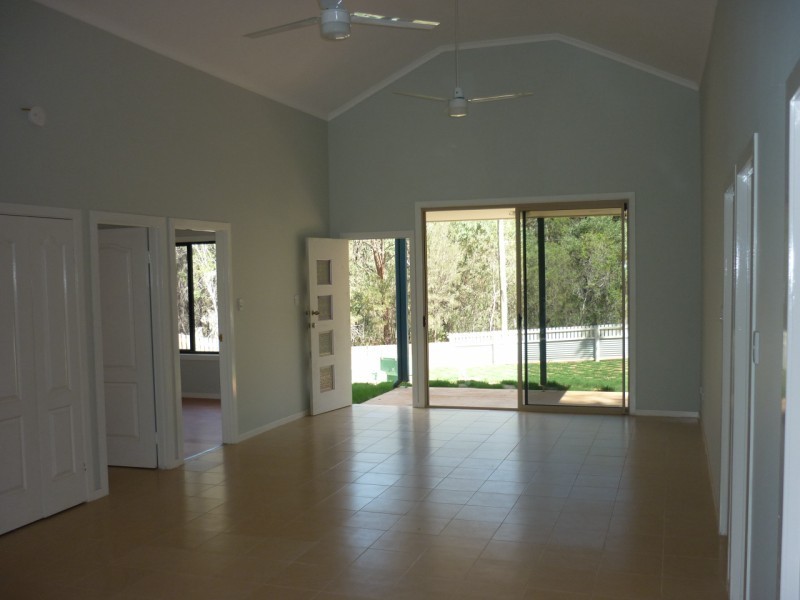 25 Fenton Road, Russell Island QLD 4184