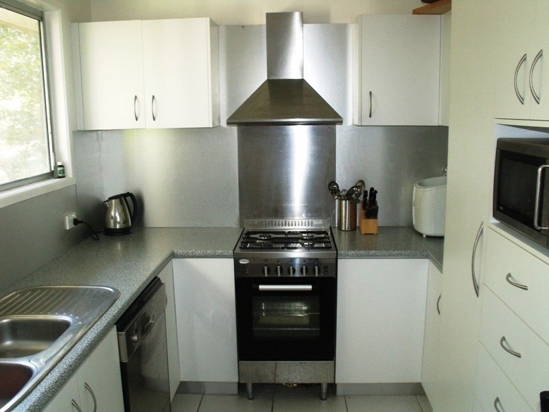 55 Crescent Dr, Russell Island QLD 4184