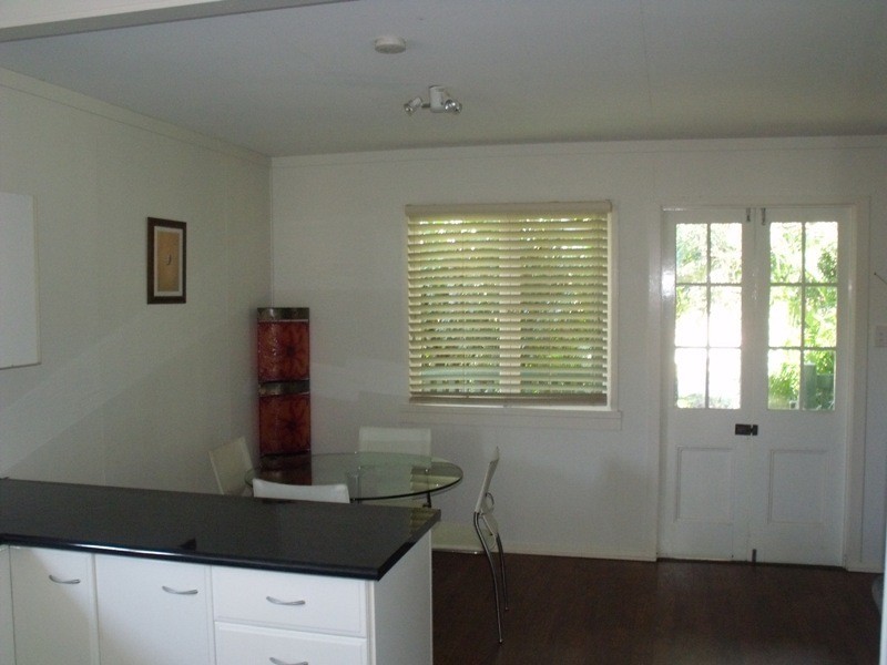 15 Jackson Rd, Russell Island QLD 4184