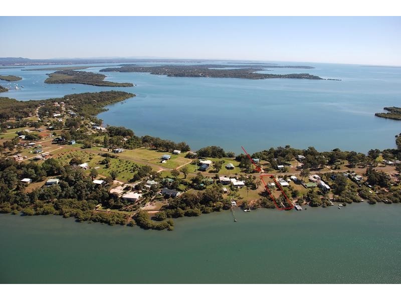 44 Canaipa Point Dr, Russell Island QLD 4184