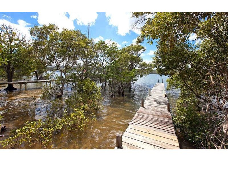 44 Canaipa Point Dr, Russell Island QLD 4184