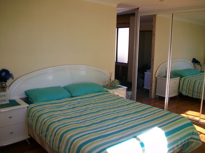 110 Minjeeriba Rd, Russell Island QLD 4184