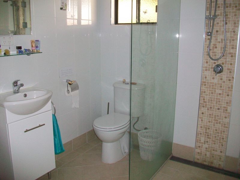 110 Minjeeriba Rd, Russell Island QLD 4184