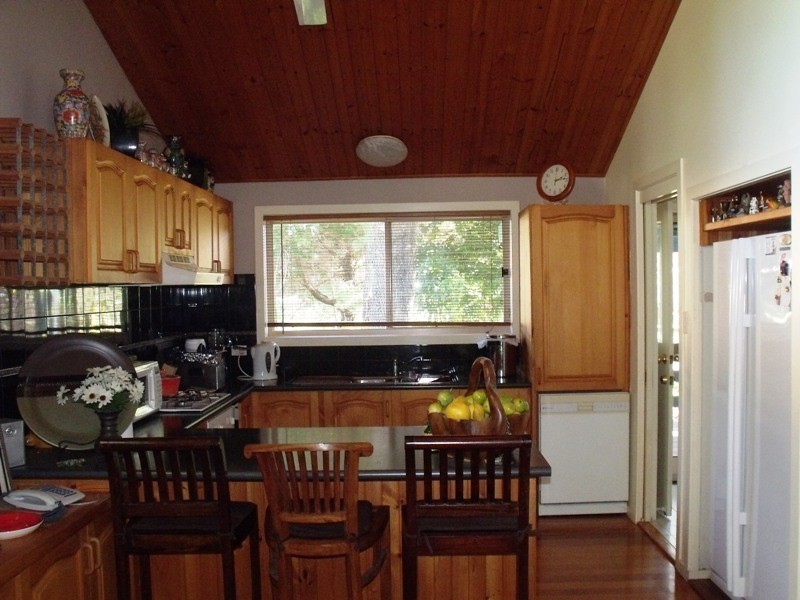 191 High Central Rd, Macleay Island QLD 4184