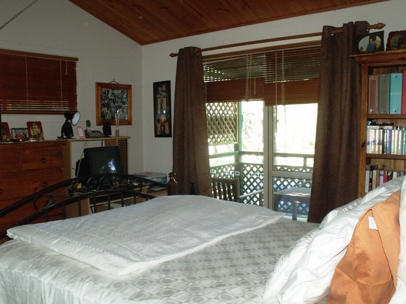 191 High Central Rd, Macleay Island QLD 4184