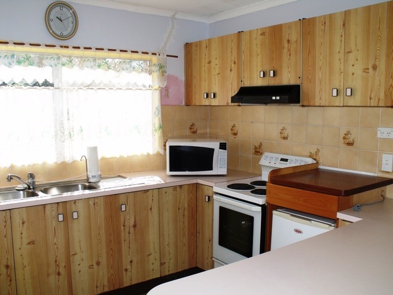 10 Reading St, Russell Island QLD 4184