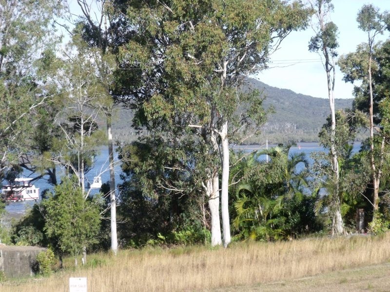 29 Cutter St, Russell Island QLD 4184