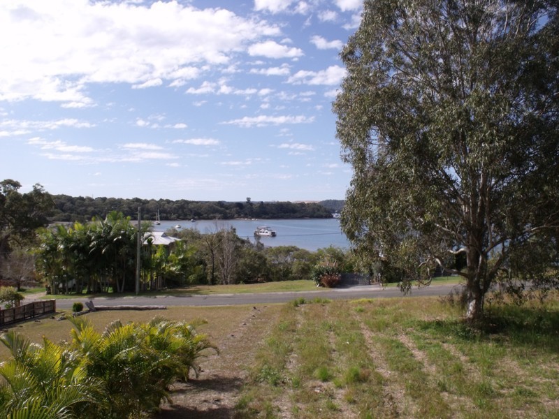 16 Ketch St, Russell Island QLD 4184