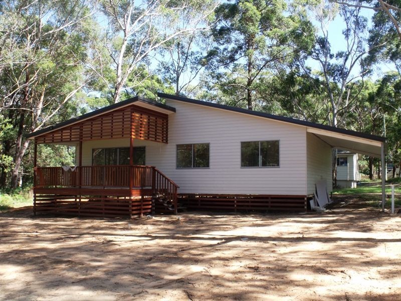 3 Forest Hill Rd, Russell Island QLD 4184