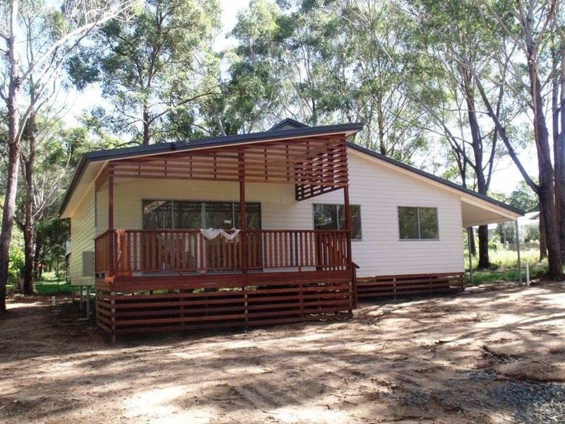 3 Forest Hill Rd, Russell Island QLD 4184