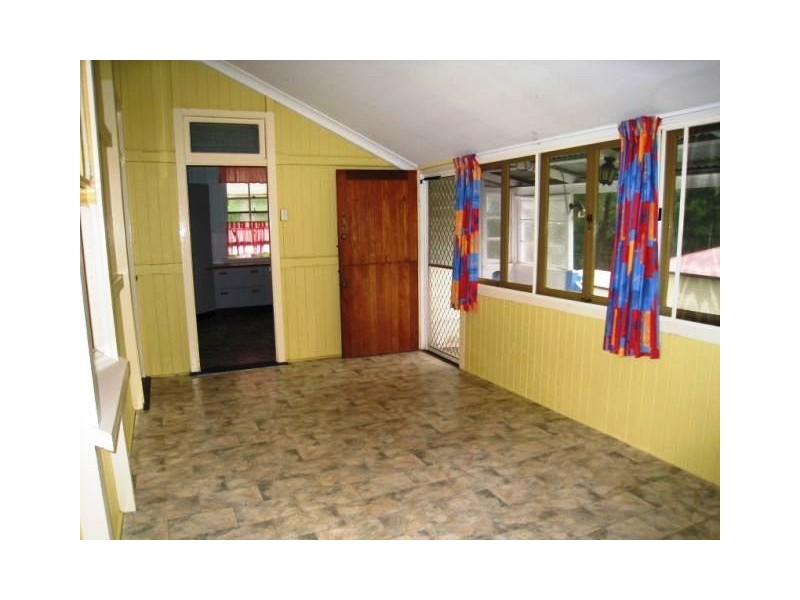 5 Ritson St, Russell Island QLD 4184