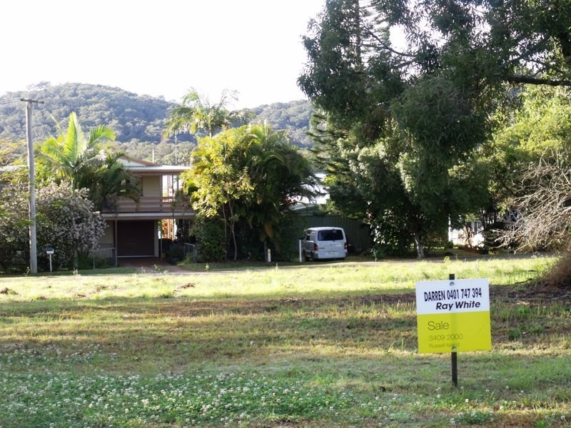 12 Zephyr St, Russell Island QLD 4184