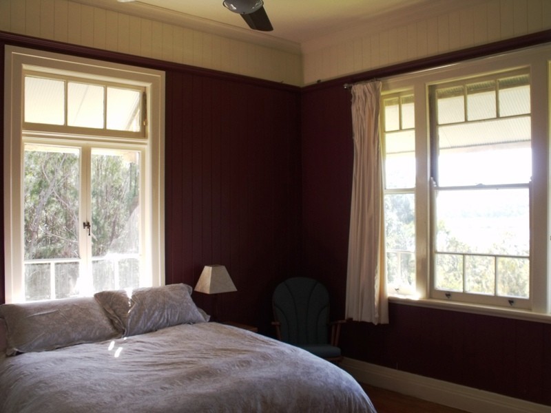 4 Leichhardt Tce, Russell Island QLD 4184