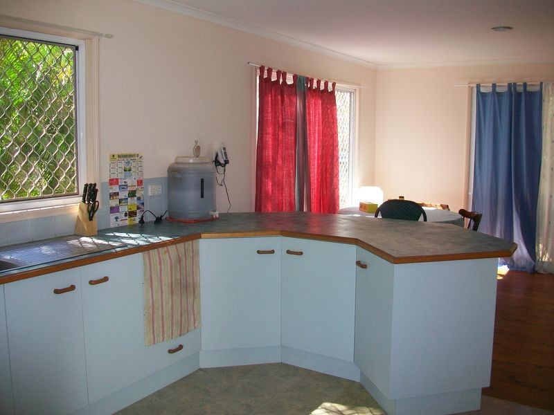 37 Belgrave Rd, Russell Island QLD 4184