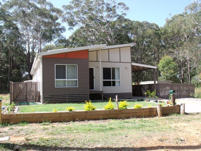 57 Bradman St, Russell Island QLD 4184