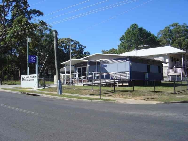 52 Main View Dr, Russell Island QLD 4184