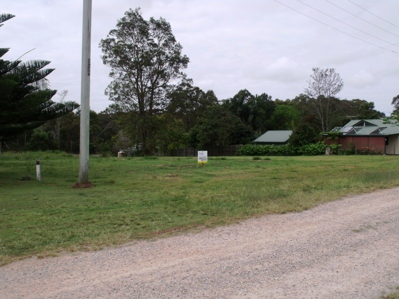 13 Panorama Av, Russell Island QLD 4184