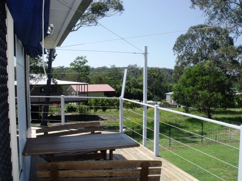 12 Ketch St, Russell Island QLD 4184