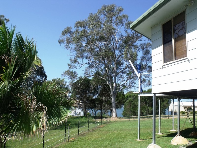 12 Ketch St, Russell Island QLD 4184