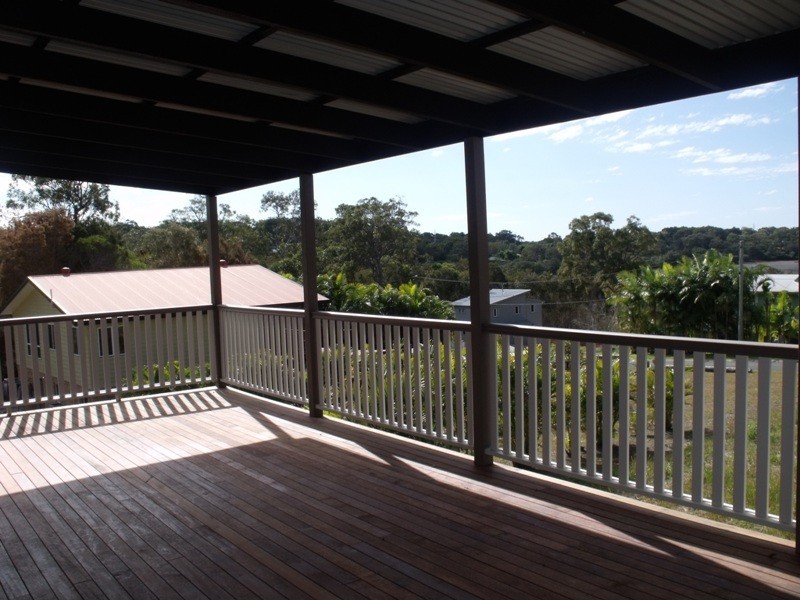 16 Ketch St, Russell Island QLD 4184